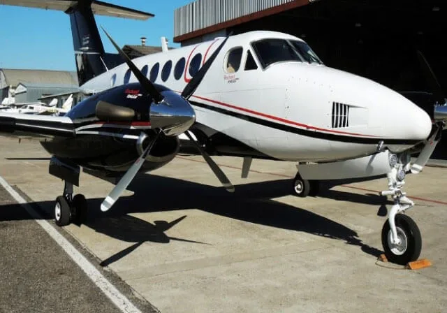 Beechcraft King Air B200 — turboélice bimotor para fretamento corporativo