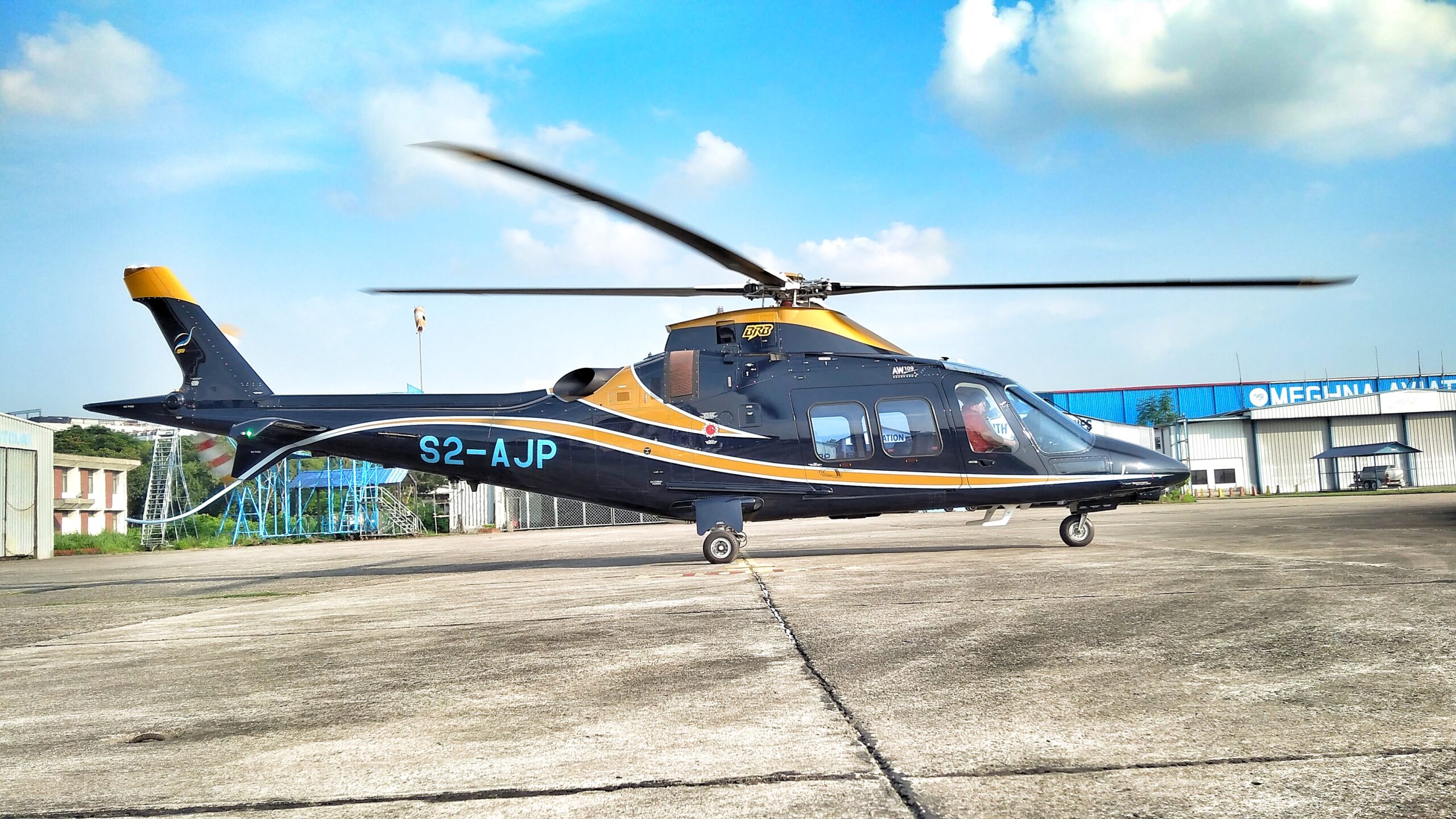 AgustaWestland AW109 helicóptero executivo de luxo — Catarina Aviation Show 2026 táxi aéreo VOE MTX