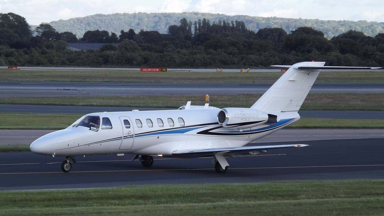 Aluguel de jatos em Belo Horizonte: Cessna Citation CJ2 em taxiamento